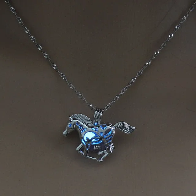 2019 Moon Glowing Necklace Gem Charm Jewelry Silver Plated Women Halloween Pendant Hollow Luminous Stone Pendant Necklace Gifts