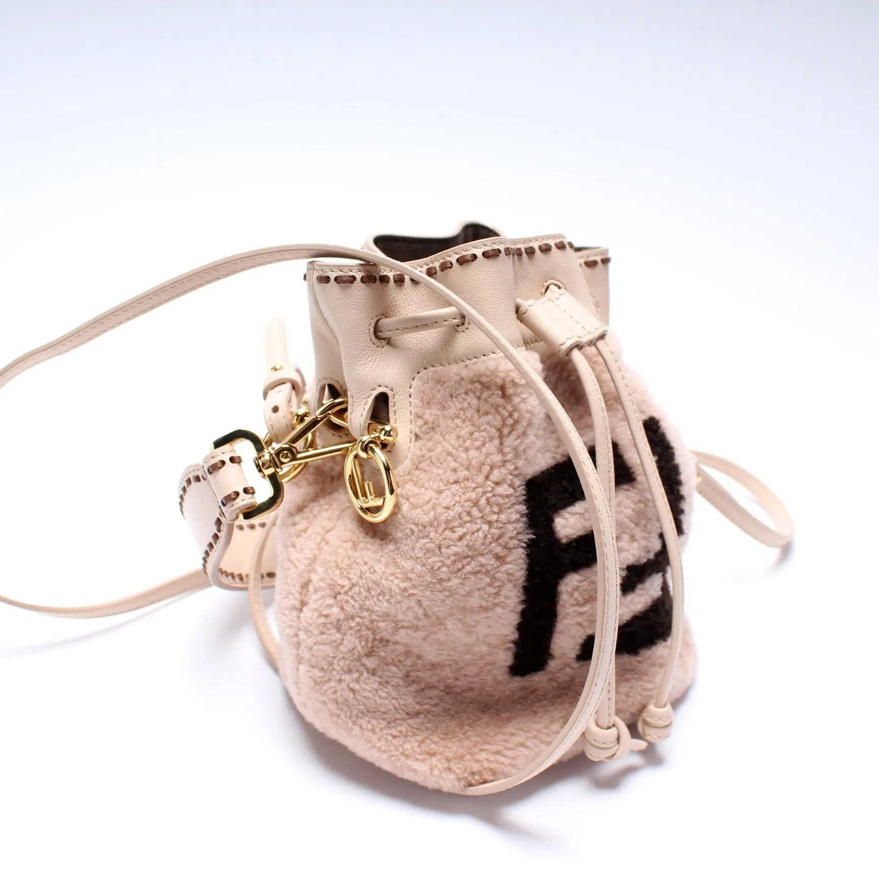 8BS010 Mini Mon Tresor Bucket FF Shearling